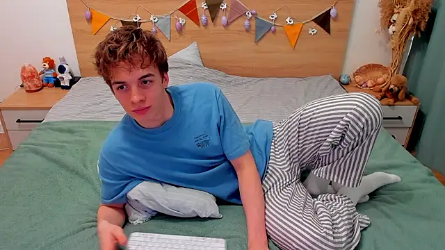 Snapshot of Fandi_777 chatting on 03.13.26 Fandi 777 online show from 03.13.26