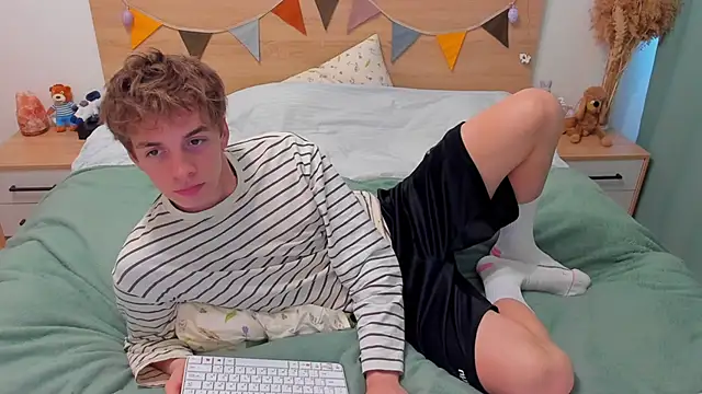 Snapshot of Fandi_777 chatting on 04.04.26 Fandi 777 online show from 04.04.26