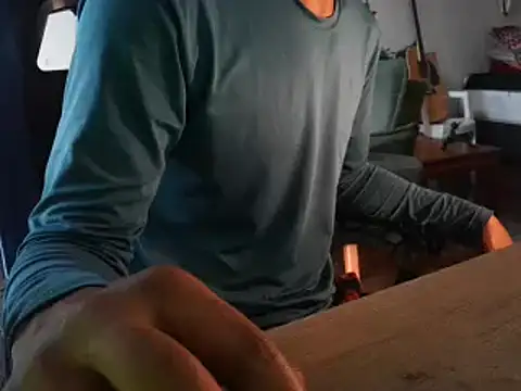 Snapshot of gerson173Hugo chatting on 12.16.24 gerson173Hugo online show from 12.16.24