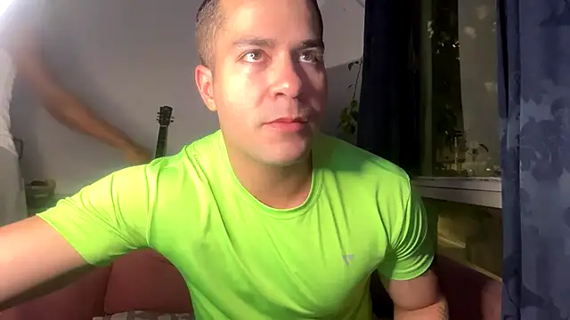 Snapshot of gerson173Hugo chatting on 03.20.25 gerson173Hugo online show from 03.20.25