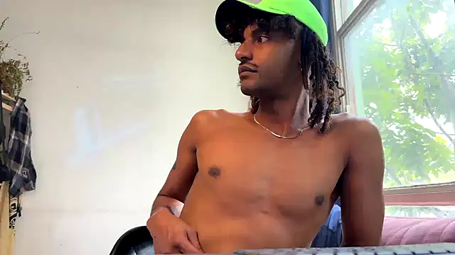 Snapshot of gerson173Hugo chatting on 09.16.25 gerson173Hugo online show from 09.16.25