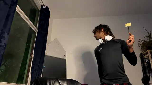 Snapshot of gerson173Hugo chatting on 09.25.25 gerson173Hugo online show from 09.25.25