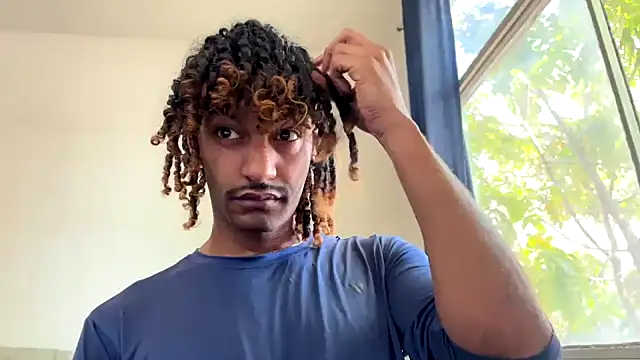 Snapshot of gerson173Hugo chatting on 11.11.25 gerson173Hugo online show from 11.11.25