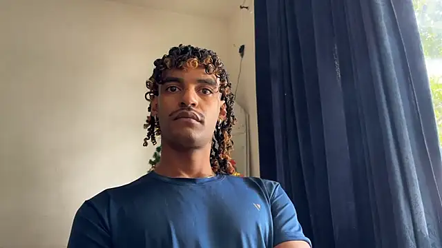 Snapshot of gerson173Hugo chatting on 11.20.25 gerson173Hugo online show from 11.20.25