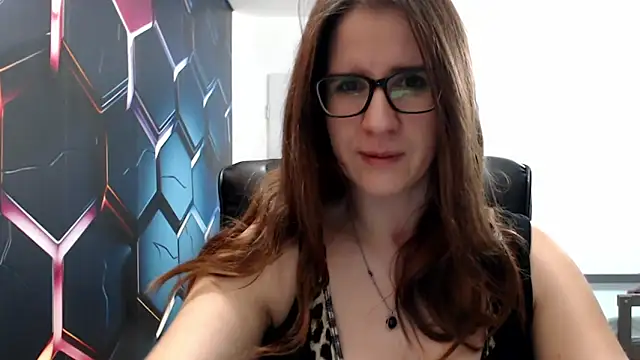 Snapshot of KayaRose chatting on 12.30.24 KayaRose online show from 12.30.24