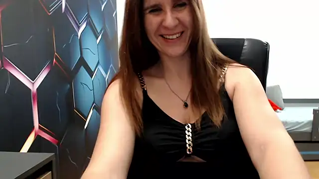 Snapshot of KayaRose chatting on 12.31.24 KayaRose online show from 12.31.24