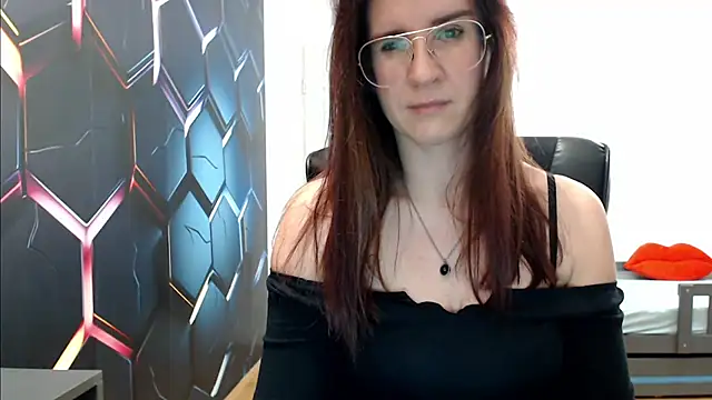 Snapshot of KayaRose chatting on 01.12.25 KayaRose online show from 01.12.25