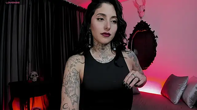 Snapshot of nasty_aliice1 chatting on 10.30.25 nasty aliice1 online show from 10.30.25