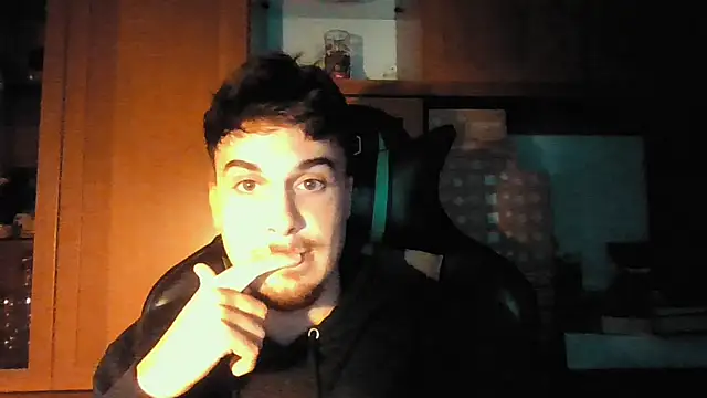Snapshot of Hank_04 chatting on 10.17.25 Hank 04 online show from 10.17.25