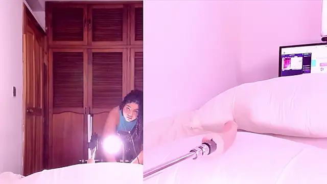 Snapshot of Exotic_Ambar chatting on 01.14.25 Exotic Ambar online show from 01.14.25