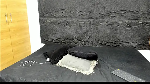 Snapshot of emakross chatting on 06.11.26 emakross online show from 06.11.26