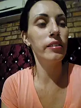 Snapshot of Astoria_Moon chatting on 01.29.25 Astoria Moon online show from 01.29.25