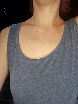 Snapshot of Astoria_Moon chatting on 02.06.25 Astoria Moon online show from 02.06.25