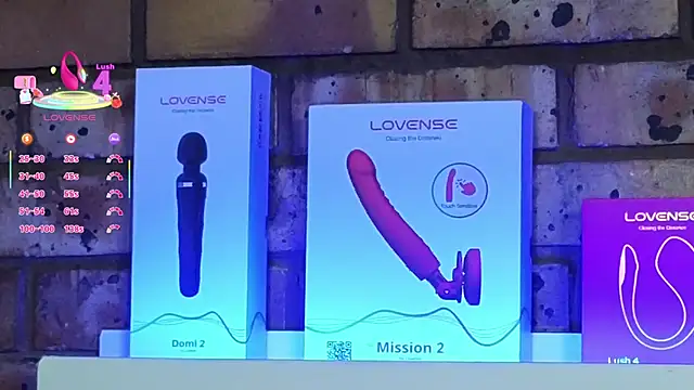 Snapshot of Astoria_Moon chatting on 09.21.25 Astoria Moon online show from 09.21.25