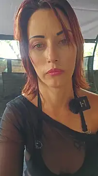 Snapshot of Astoria_Moon chatting on 12.04.25 Astoria Moon online show from 12.04.25