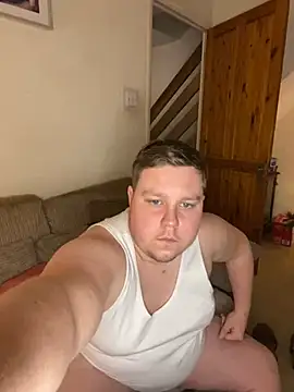 Snapshot of Lukeyboy027 chatting on 01.02.25 Lukeyboy027 online show from 01.02.25