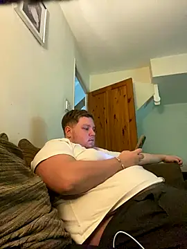 Snapshot of Lukeyboy027 chatting on 11.09.25 Lukeyboy027 online show from 11.09.25