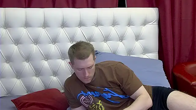 EthanPinkman online show from 05.12.26