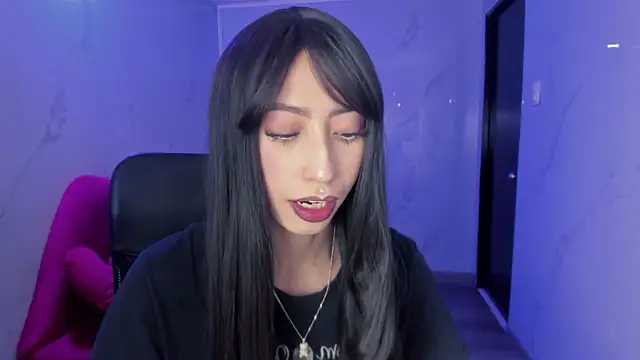 LilithCooperr  online show from 05.05.26