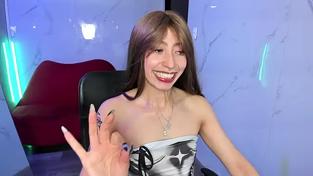 LilithCooperr  online show from 06.10.26