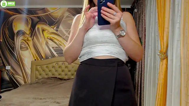 Snapshot of Sweet___Amelia chatting on 11.29.25 Sweet Amelia online show from 11.29.25