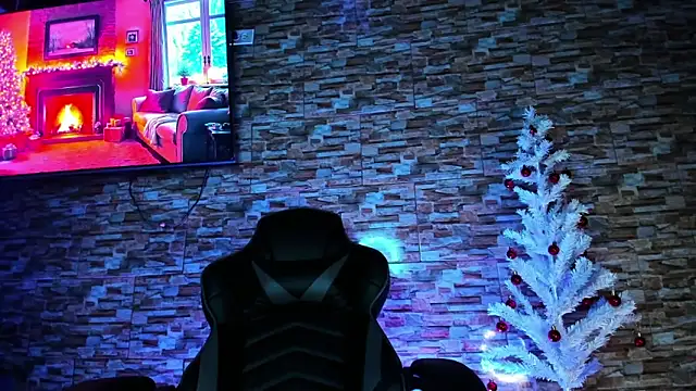 Snapshot of Seth_Owner chatting on 12.21.24 Seth Owner online show from 12.21.24