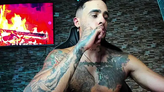 Snapshot of Seth_Owner chatting on 01.13.25 Seth Owner online show from 01.13.25