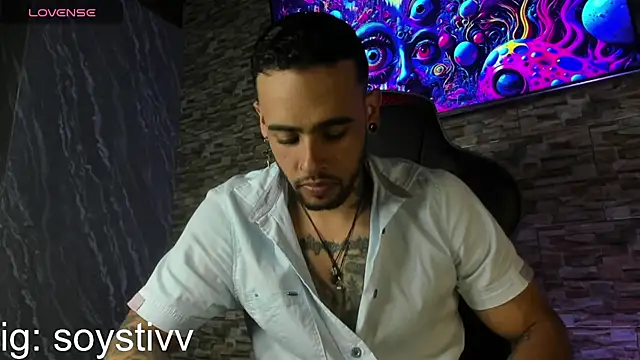 Snapshot of Seth_Owner chatting on 10.11.25 Seth Owner online show from 10.11.25