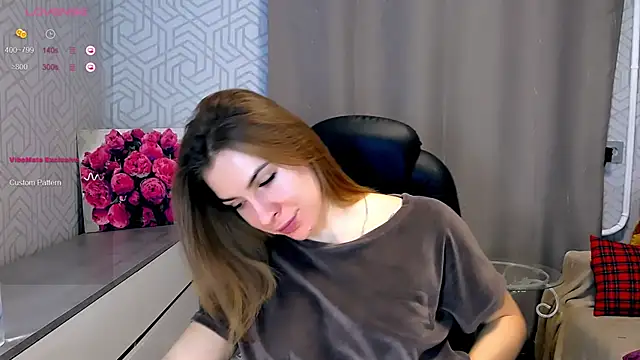 Snapshot of Naughty__Megan chatting on 02.14.25 Naughty Megan online show from 02.14.25