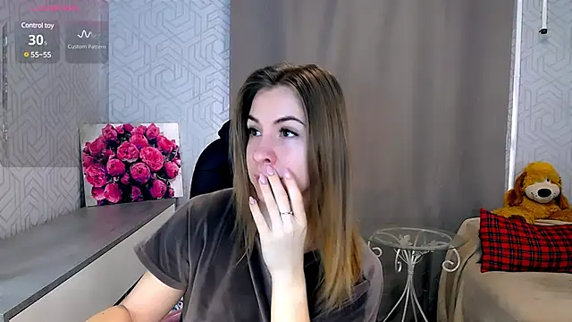 Snapshot of Naughty__Megan chatting on 03.19.25 Naughty Megan online show from 03.19.25