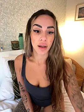 Alisa-Marie online show from 11.07.25