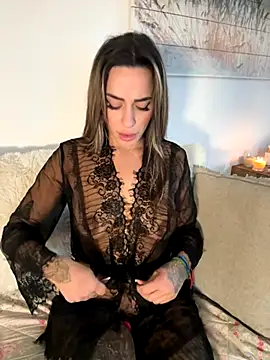 Alisa-Marie online show from 11.16.25