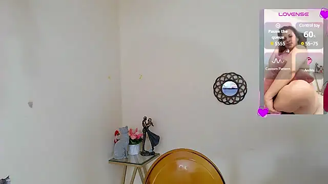 Snapshot of sofia_valeriaa chatting on 02.11.25 sofia valeriaa online show from 02.11.25