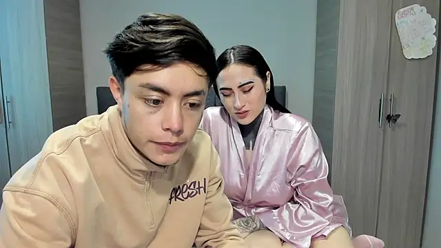 Snapshot of steban_and_kim chatting on 01.29.25 steban and kim online show from 01.29.25