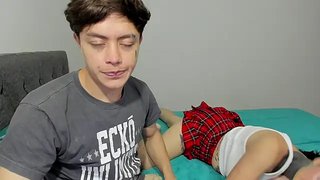 Snapshot of steban_and_kim chatting on 02.13.26 steban and kim online show from 02.13.26