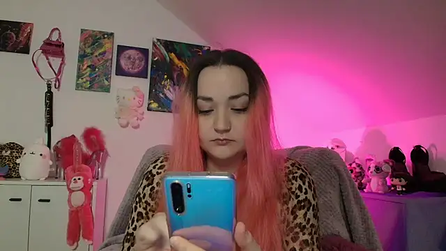 PinkHurricaneOfficial online show from 10.28.25