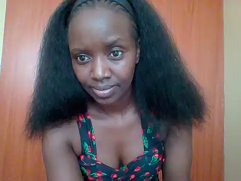 Snapshot of sexy_darleen23 chatting on 01.19.26 sexy darleen23 online show from 01.19.26