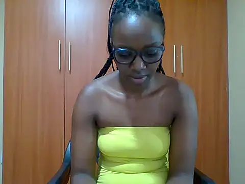 Snapshot of sexy_darleen23 chatting on 02.02.26 sexy darleen23 online show from 02.02.26