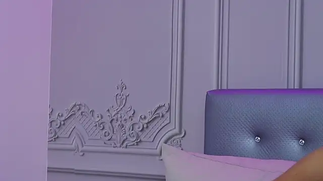 ClaraHazel online show from 01.06.25