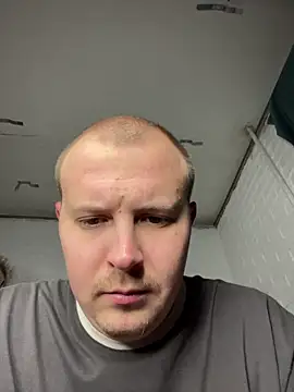 MrMrsRight online show from 12.21.25