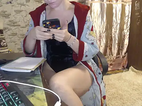  Kitti  online show from 12.13.24