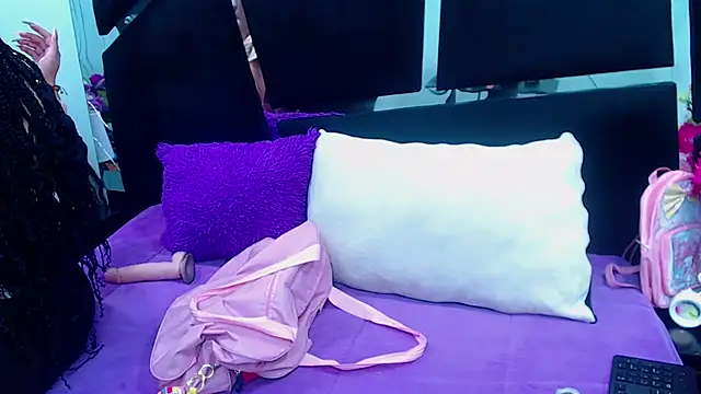 Cocoo Nuth online show from 01.10.25