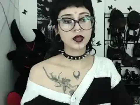 Snapshot of n0sferatus__ chatting on 01.18.26 n0sferatus online show from 01.18.26