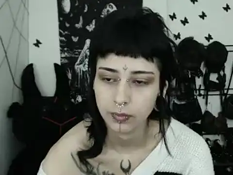 Snapshot of n0sferatus__ chatting on 02.18.26 n0sferatus online show from 02.18.26