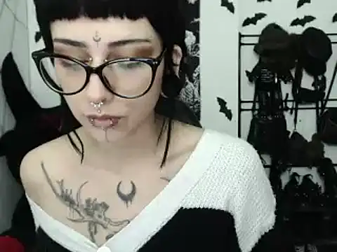 Snapshot of n0sferatus__ chatting on 03.12.26 n0sferatus online show from 03.12.26