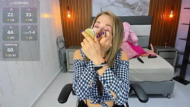 CATIAJONES online show from 02.16.26