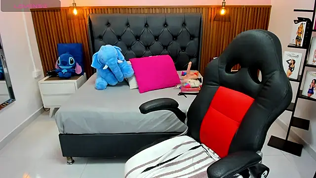 CATIAJONES online show from 06.22.26