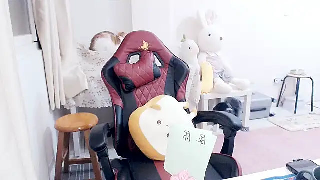 Snapshot of aFanny chatting on 03.05.25 aFanny online show from 03.05.25