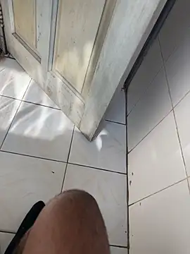 Snapshot of Black-mamba-madingo chatting on 12.19.25 Black-mamba-madingo online show from 12.19.25