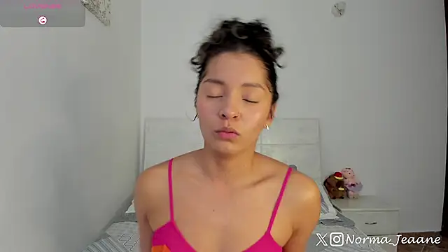 Snapshot of Norma-Jeaane chatting on 11.15.25 Norma-Jeaane online show from 11.15.25